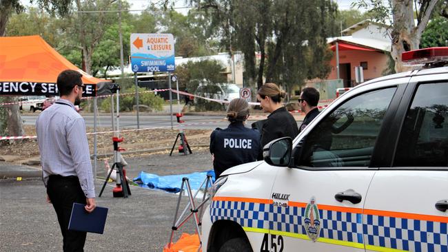 Police on the scene of an alleged aggravated assault on Gap Road in Alice Springs overnight which left an elderly man fighting for his life in hospital. October 4, 2022. Picture: Jason Walls