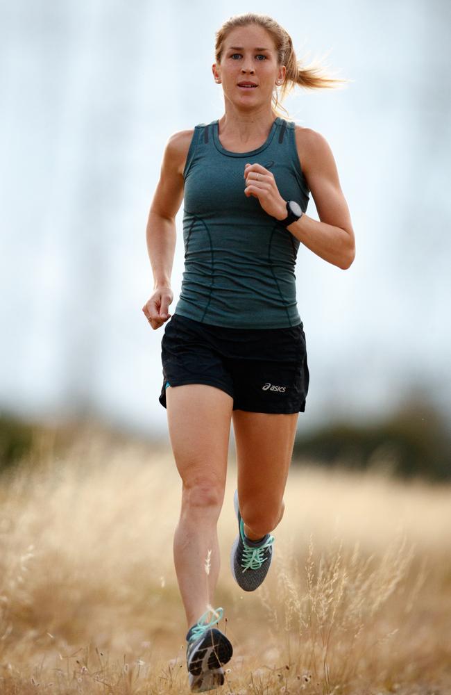 Marathoner Jess Trengove trains for the upcoming Commonwealth Games. Picture: Matt Turner