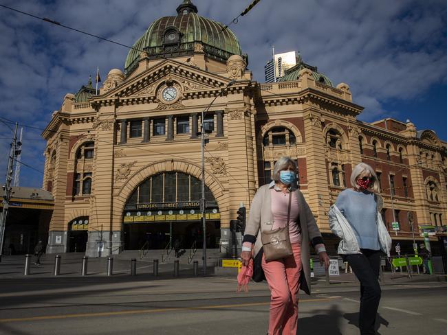 MELBOURNE, AUSTRALIA - NewsWire Photos AUGUST 15, 2021: Flinders Street, normally bustling with people and activity, is again empty during Victoria's 6th COVID-19 lockdown. Picture: NCA NewsWire / Paul Jeffers