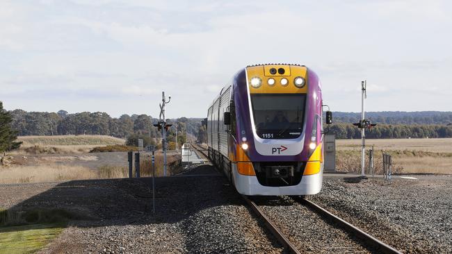 Between 19 and 25 of August, daily freight services and locomotive-hauled carriages – without passengers – will run along the Warrnambool Line as part of rail conditioning operations prior to passenger trains returning on Monday 26 August.