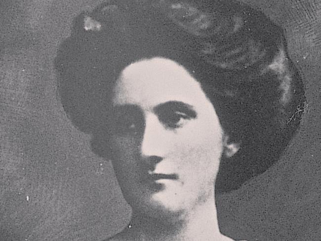 Margaret Clement was once a belle of Melbourne society.