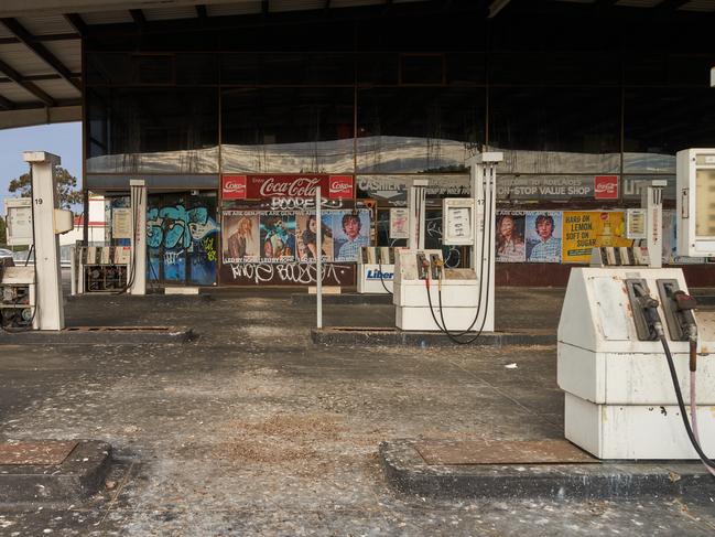 Mick Skorpos Discount Petrol King in Ascot Park , is a rundown Adelaide eyesore, Monday, Nov. 25, 2019. Picture: MATT LOXTON