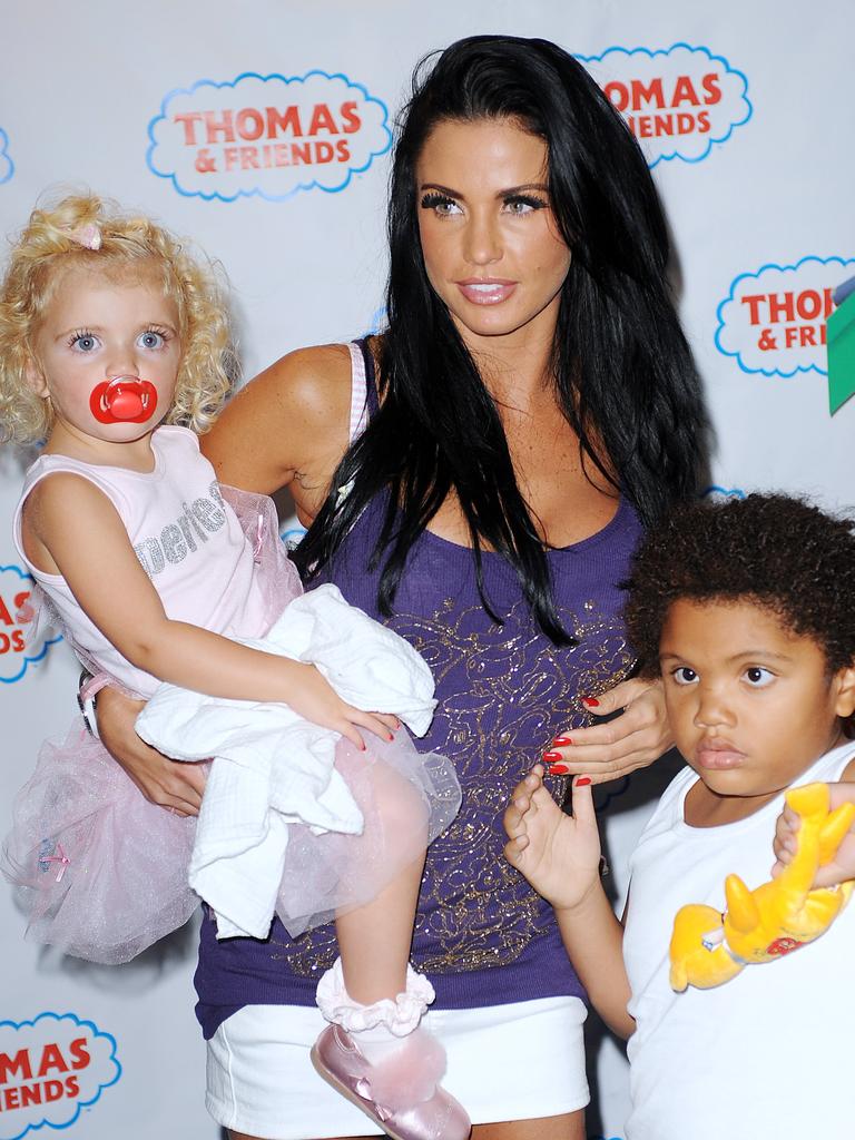 Katie Price Puts Disabled Son Harvey Into Care Herald Sun 7498