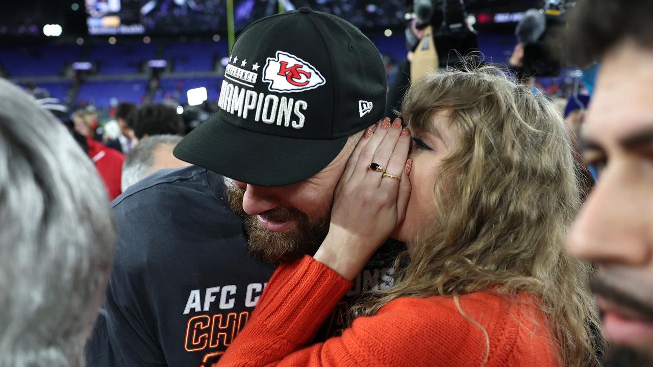 Reckon you can go win me a trophy? (Photo by Patrick Smith/Getty Images)