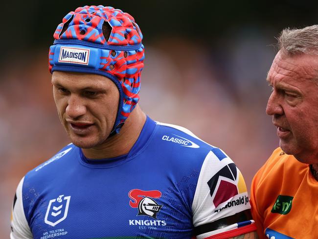 SYDNEY, AUSTRALIA - MARCH 12: Kalyn Ponga of the Knights leaves the field for an HIA during the round two NRL match between Wests Tigers and Newcastle Knights at Leichhardt Oval on March 12, 2023 in Sydney, Australia. (Photo by Cameron Spencer/Getty Images)