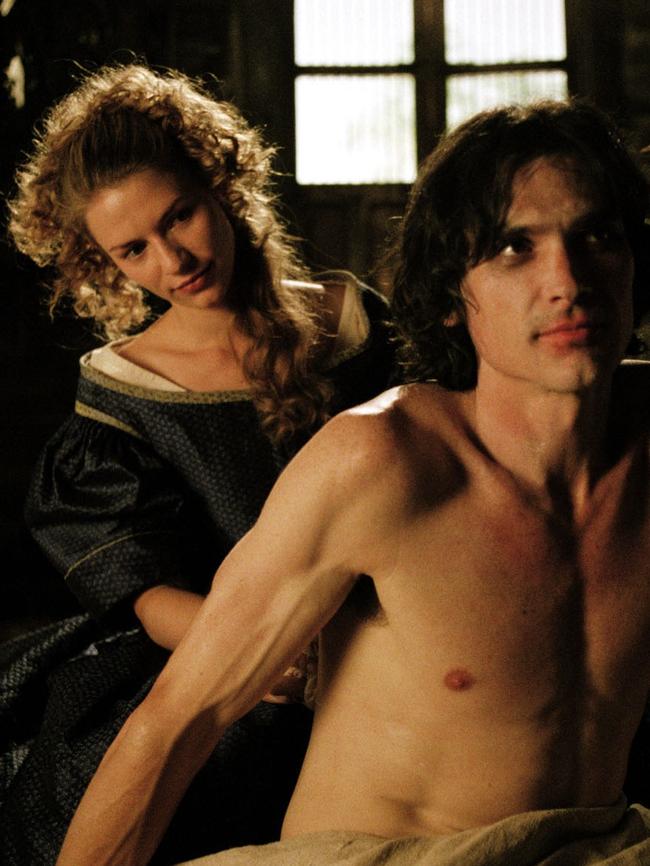 Claire Danes and Billy Crudup in 2004 film <i>Stage Beauty</i>.