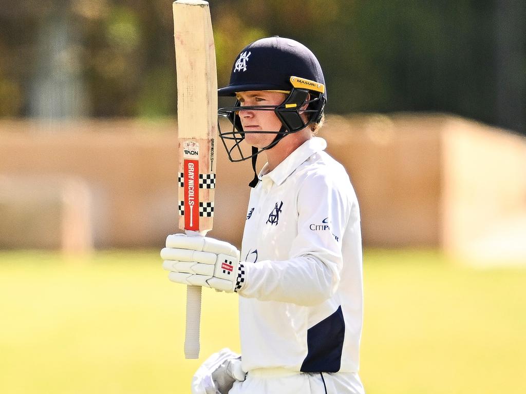 Ollie Peake celebrates his debut half-century for Victoria. Picture: Daniel Carson/Getty Images