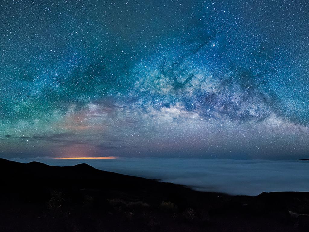 Earth’s Rise through the Universe... Hilo, United States. Picture: Gianni Krattli/Insight Astronomy Photographer of the Year 2016