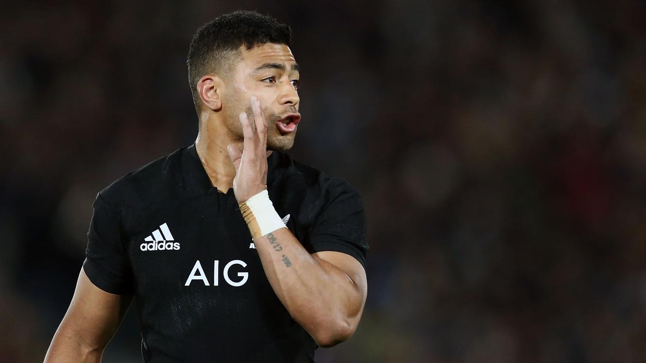 In a boost for New Zealand rugby Richie Mo'unga has re-signed.