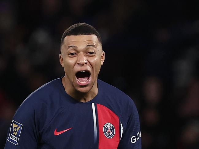 Paris Saint-Germain's French forward #07 Kylian Mbappe reacts  during the French Champions' Trophy (Trophee des Champions) football match between Paris Saint-Germain (PSG) and Toulouse FC at the Parc des Princes stadium in Paris on January 3, 2024. (Photo by FRANCK FIFE / AFP)