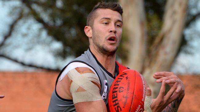 VFL: Coburg V Essendon. Tayte Pears. Picture: Adam Elwood