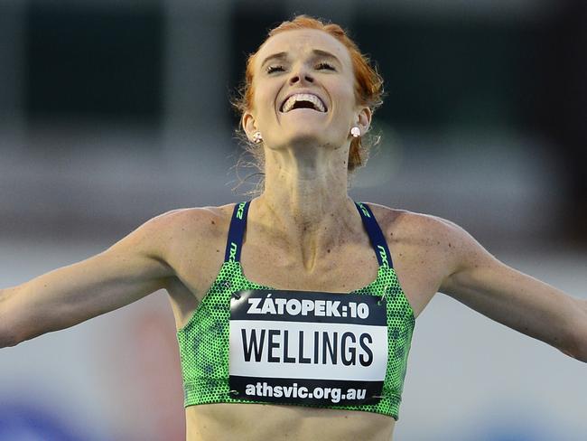 Eloise Wellings wins the Zatopek Women's 10,000m race at Lakeside Stadium. Picture: Stephen Harman