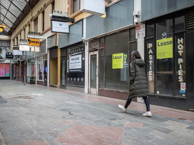 Melbourne CBD. Empty streets during lockdown. Most of the retail shops in Howey Place are for lease. Picture: Jake Nowakowski