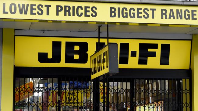 JB Hi-Fi on Chapel Street, Prahran in inner Melbourne. Picture: Andrew Henshaw/NCA NewsWire