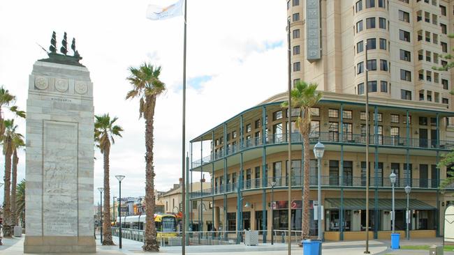 Planning Minister John Rau has approved a rezoning plan for Glenelg, which will allow taller buildings in the area.