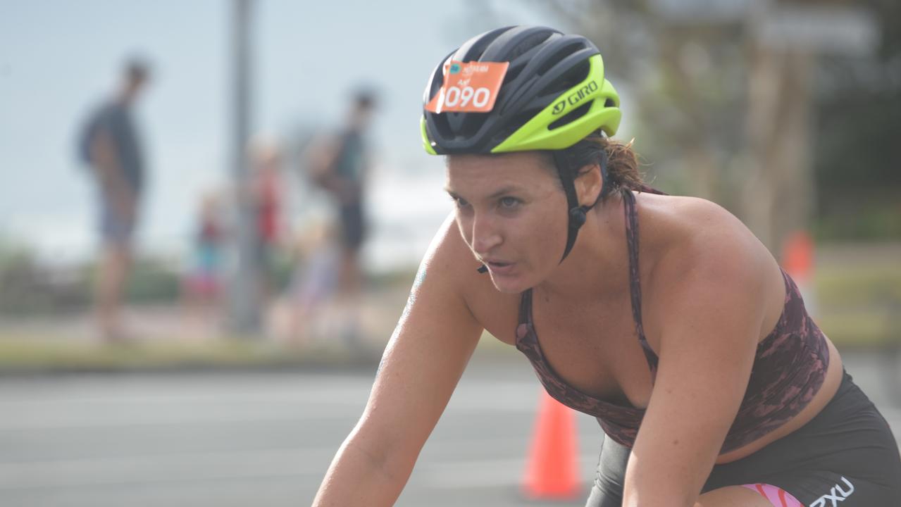 Amy Green in the sprint event at the 2023 Mooloolaba Triathlon.