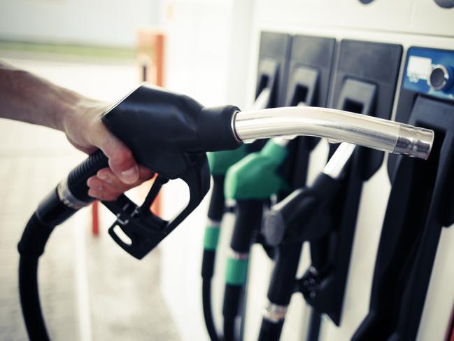 Motorists urged to wait to fill their tanks