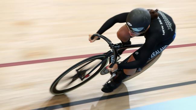 New Zealand’s Natasha Hansen hits top speed in the sprint quarter-finals. Picture: Getty