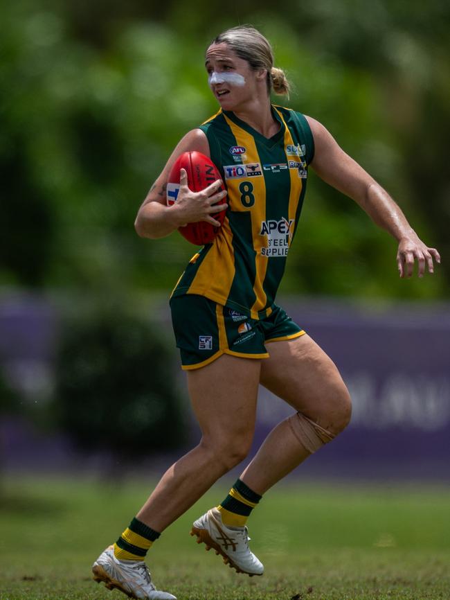 Jordan Membrey playing for PINT in the 2024-25 NTFL season. Picture: Patch Clapp / AFLNT Media