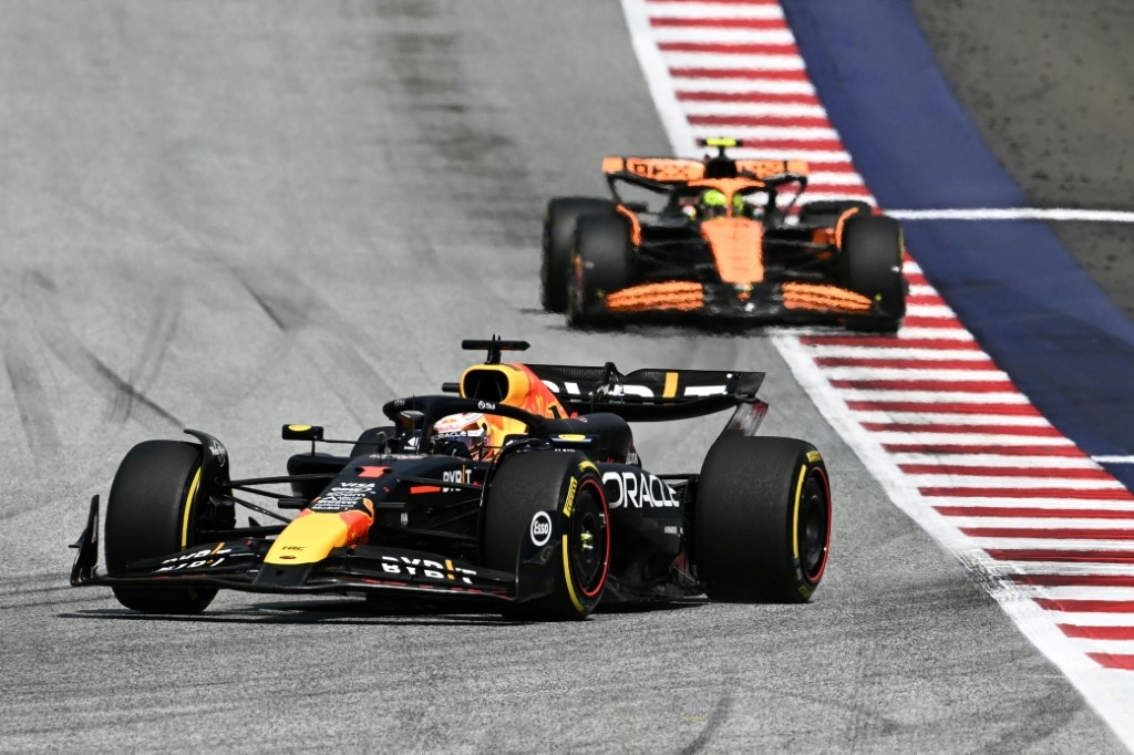 Verstappen hoping to avoid repeat of 2021 nightmare in duel with Norris ...