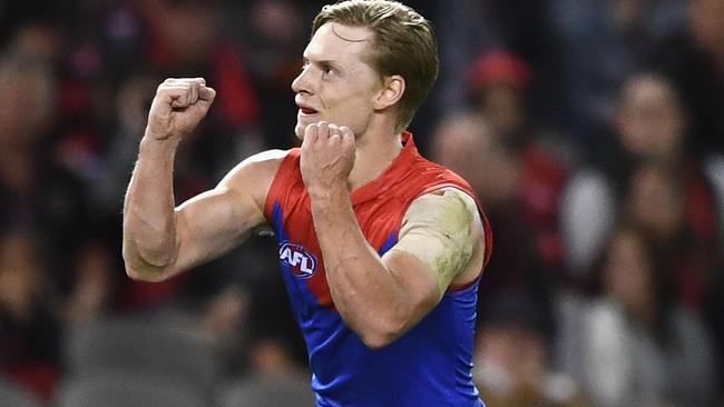 Charlie Spargo kicks a goal on his AFL debut.