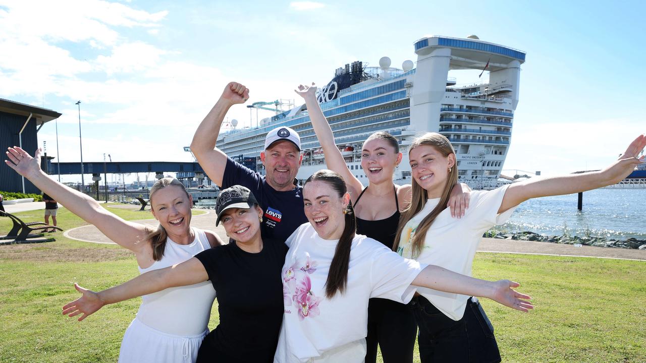 Glenn and Kelly Pearse with their four daughters Kaleisha, 24, Shaylee, 21, Brielle, 18, and Talisse, 16, at the Brisbane Cruise Ship Terminal, Pinkenba. Picture: Liam Kidston