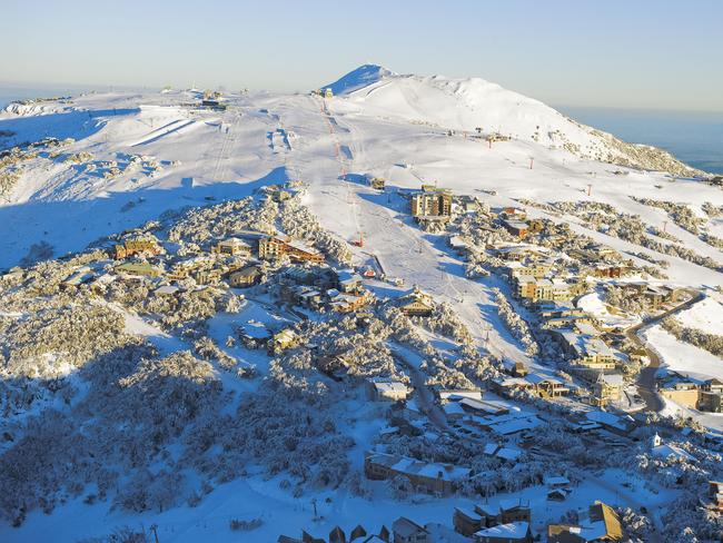 That’s “Bourke St” in the middle. To the right are the sunny northern slopes. To the left are the southern slopes, which usually hold their snow well into September. In the background is the summit at 1805m above sea level.