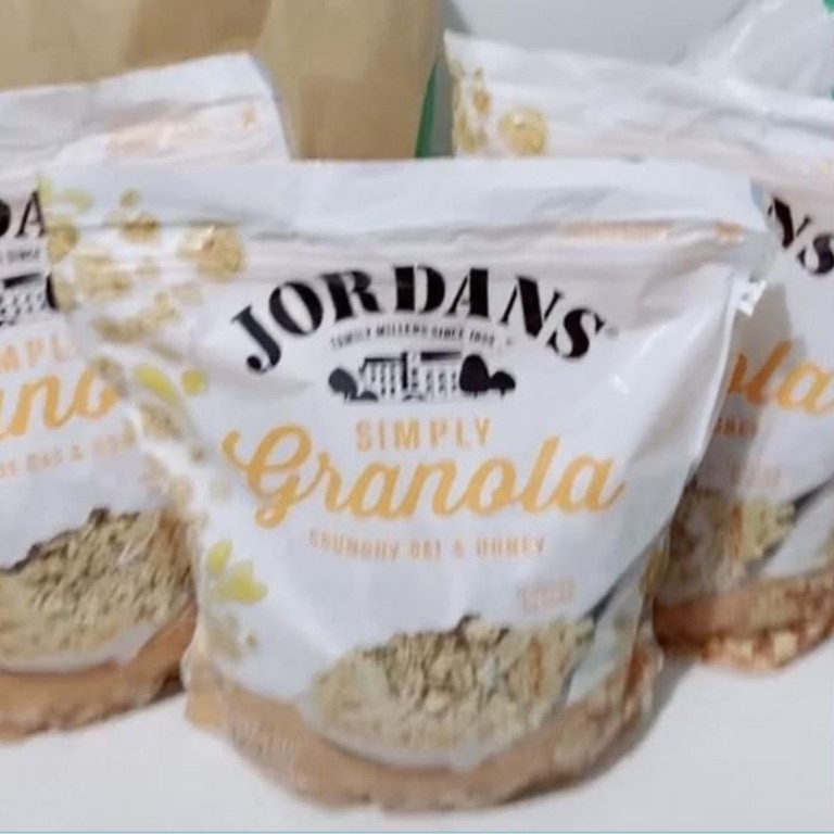 Last year another shopper claimed Woolworths sent her granola instead of laundry detergent. Picture: TikTok/@laurenashley861.