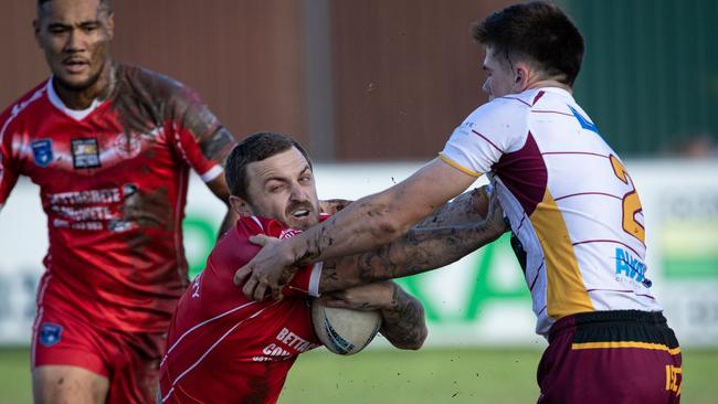 Nathan Gardner takes on Thirlmere’s James Lee. Pics by Julian Andrews