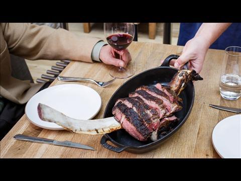 Tableside Presentation Makes a Comeback