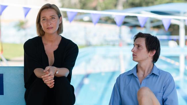 Asher Keddie (Simone) in The Hunting, with Alex Cusack, playing Andy.Supplied by SBS.