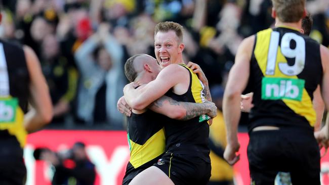 Riewoldt and Dusty celebrate on the final siren. Picture: Michael Klein.