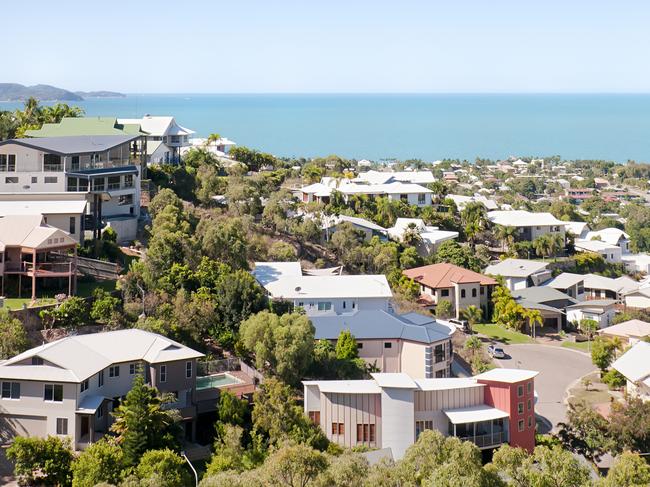 Exclusive properties with a sea view in Townsville, Queensland in Australia.