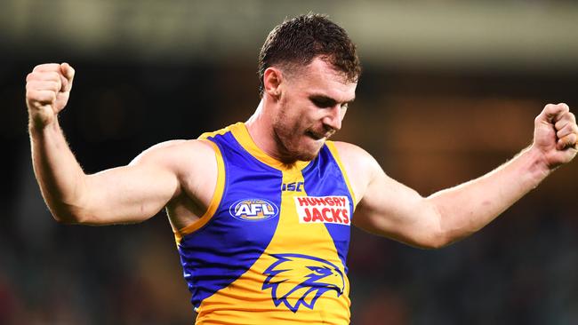 Luke Shuey won the last two clearances that led to the last two goals to get West Coast over the line against the Crows. Picture: Mark Brake (Getty).