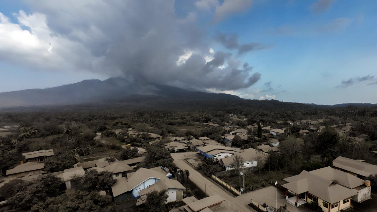 Mount Lewotobi Laki-Laki erupted a several times over the weekend. Picture: National Disaster Mitigation Agency/AFP