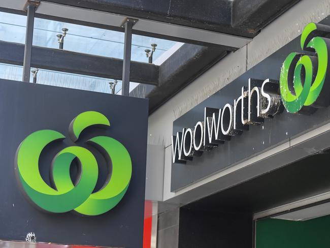 Woolies says it’s ‘acutely aware’ of inflation pressures. Picture: Roy VanDerVegt/NCA NewsWire