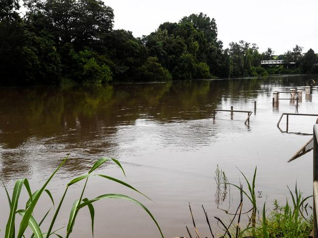 Wilsons River Lismore rowers carpark minor flood