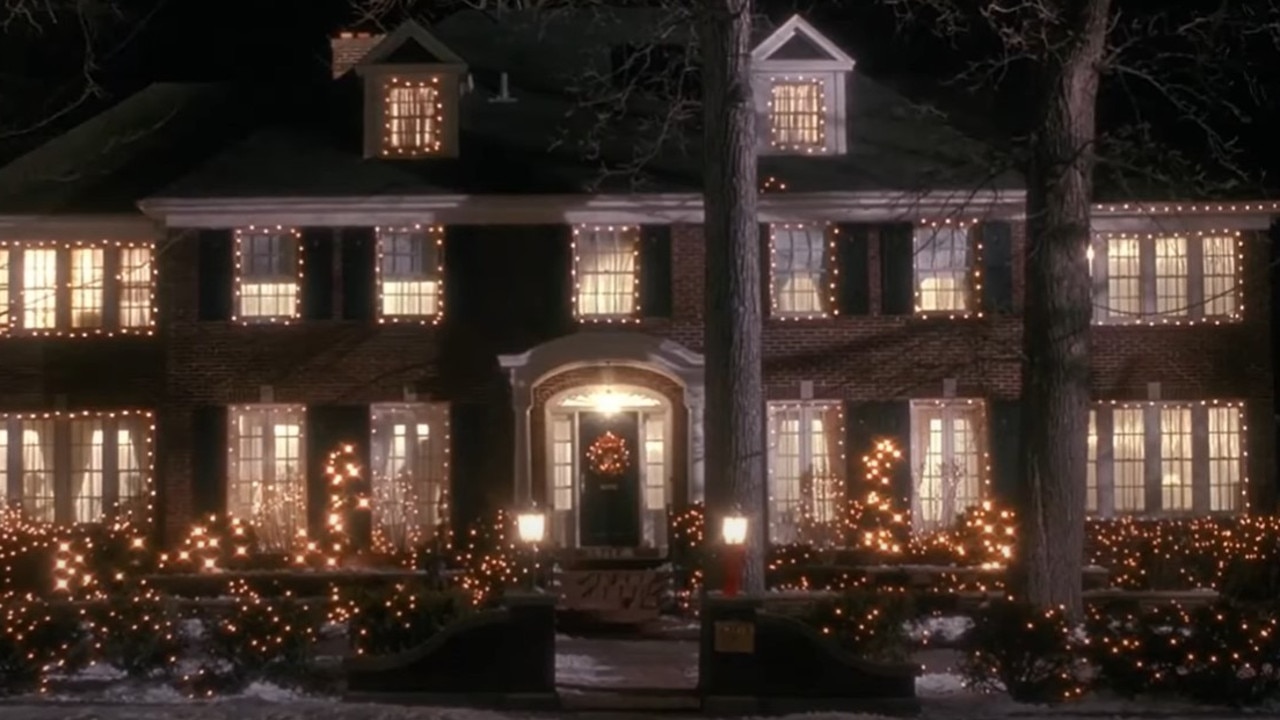 Macaulay Culkin has revealed that when the real-life “Home Alone” house came on the market in May, he considered buying it “for the giggles”.