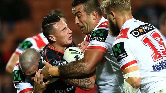 The young fullback struggled to find a way through at the Warriors. Photo: AAP Image/David Rowland