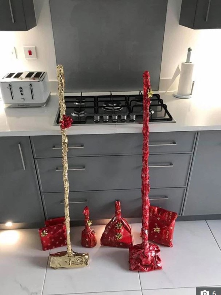 Man’s insulting Christmas present to girlfriend Daily Telegraph