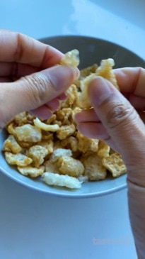 Pork crackling taste test