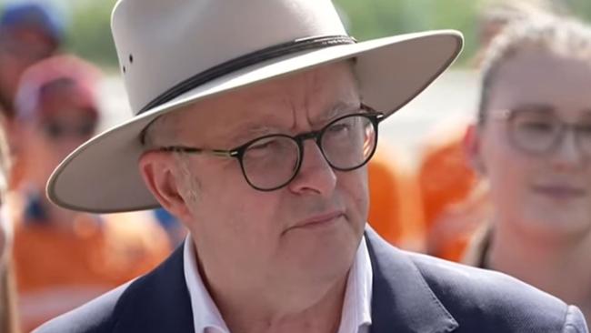 The Prime Minister, Anthony Albanese, is in Rockhampton today with Minister Catherine King, Senator Nita Green and Labor's Candidate for Capricornia, Emily Mawson. Picture: ABC