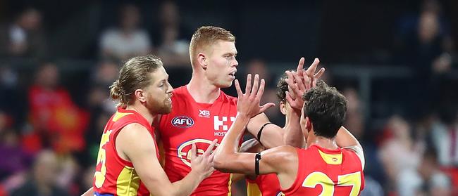 Peter Wright celebrates Suns goal. Pictrue: Getty Images