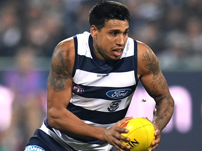 Tim Kelly of the Cats is seen in action during the Round 9 AFL match between the Geelong Cats and the Western Bulldogs at GMHBA Stadium in Geelong, Saturday, May 18, 2019.  (AAP Image/Julian Smith) NO ARCHIVING, EDITORIAL USE ONLY