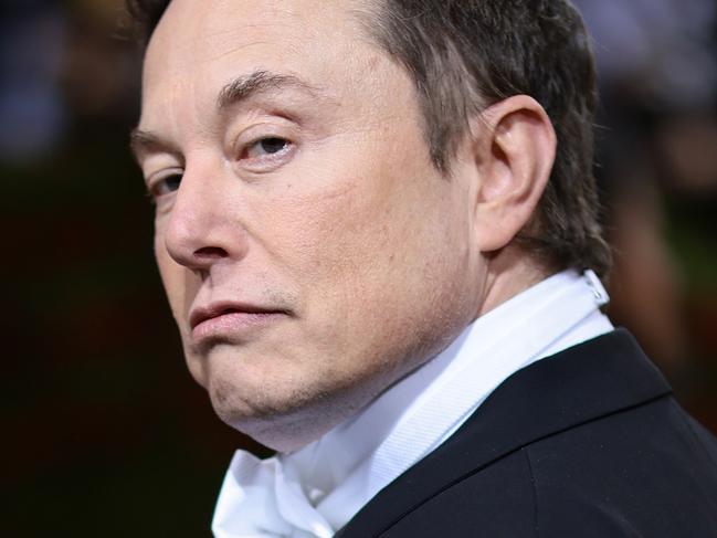 *Global Year In Review: Entertainment* - NEW YORK, NEW YORK - MAY 02:    Elon Musk attends The 2022 Met Gala Celebrating 