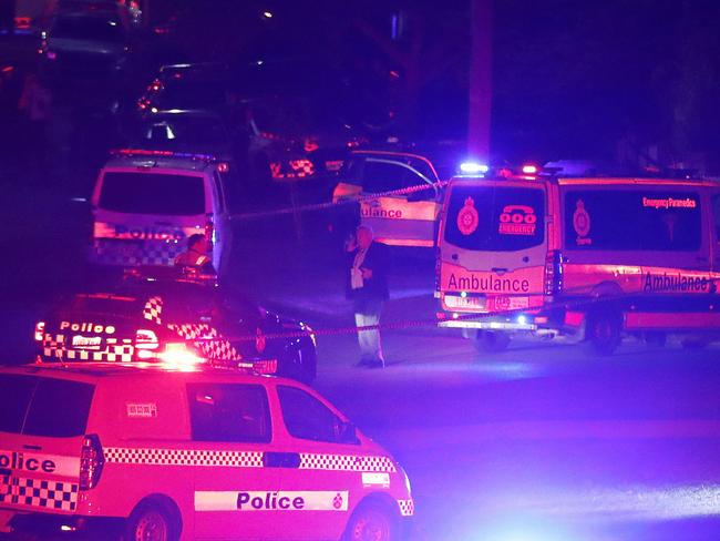 Emergency services pictured at a police shooting in Upper Mt Gravatt, Brisbane 5th of August 2020.  (Image/Josh Woning)