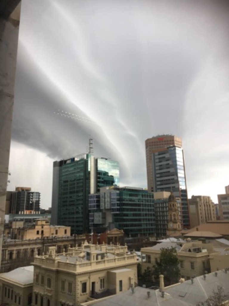 Awesome Storm Clouds Over Adelaide | The Advertiser