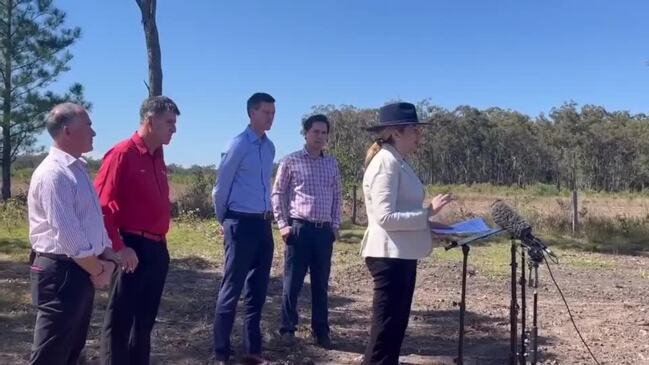 Premier Annastacia Palaszczuk visits Torbanlea.