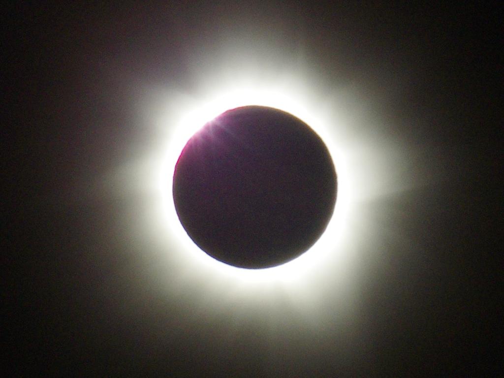 Total solar eclipse 2023 How Australians can see it without risking