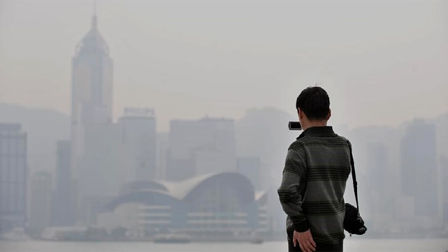 Smog sinks Hong Kong’s famous skyline | news.com.au — Australia’s ...